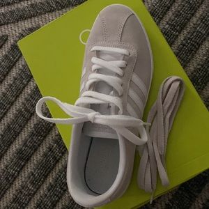 NWT Adidas Courtset